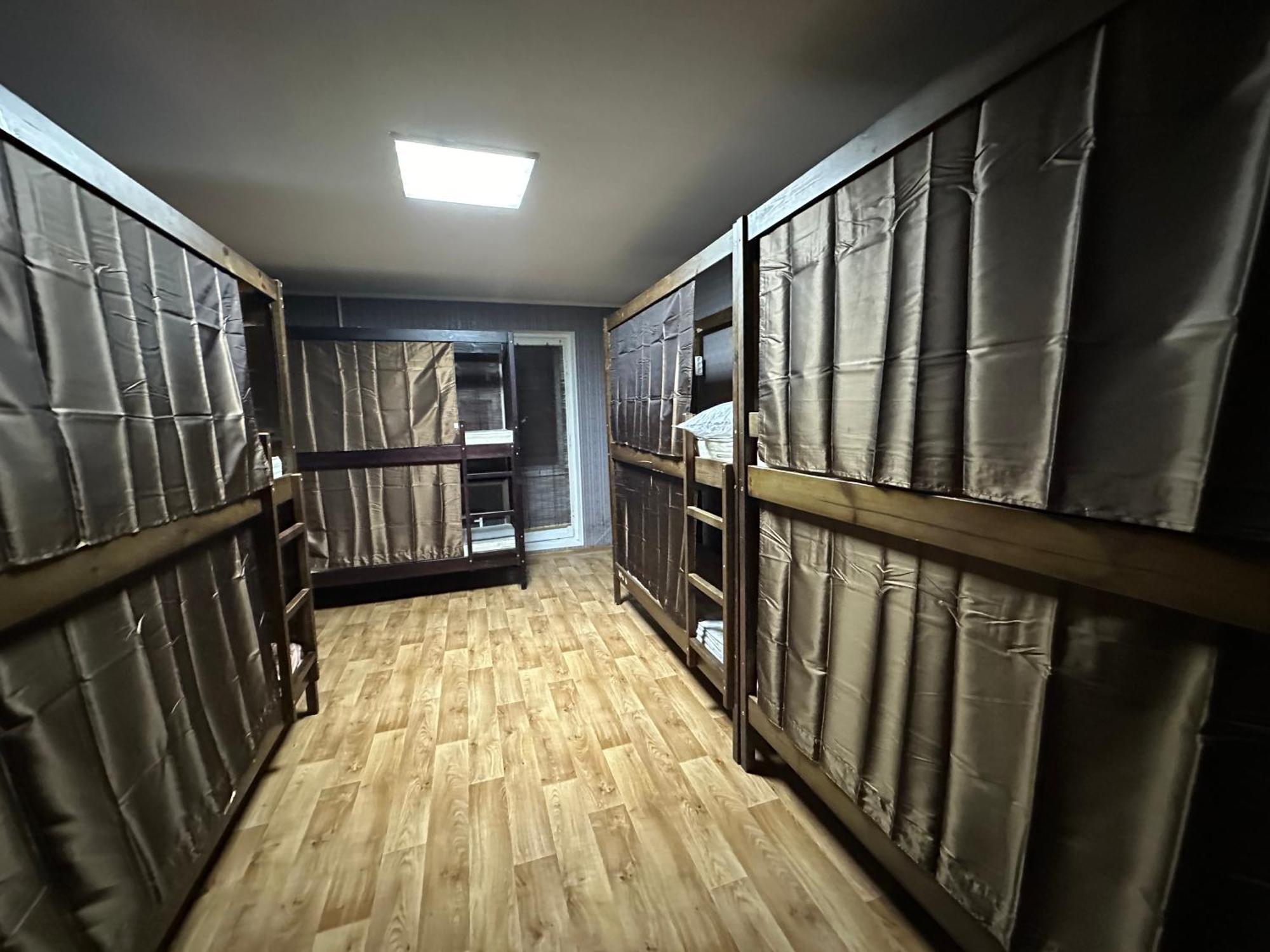 Ararat-Poznyaki Hostel Kyjev Exteriér fotografie