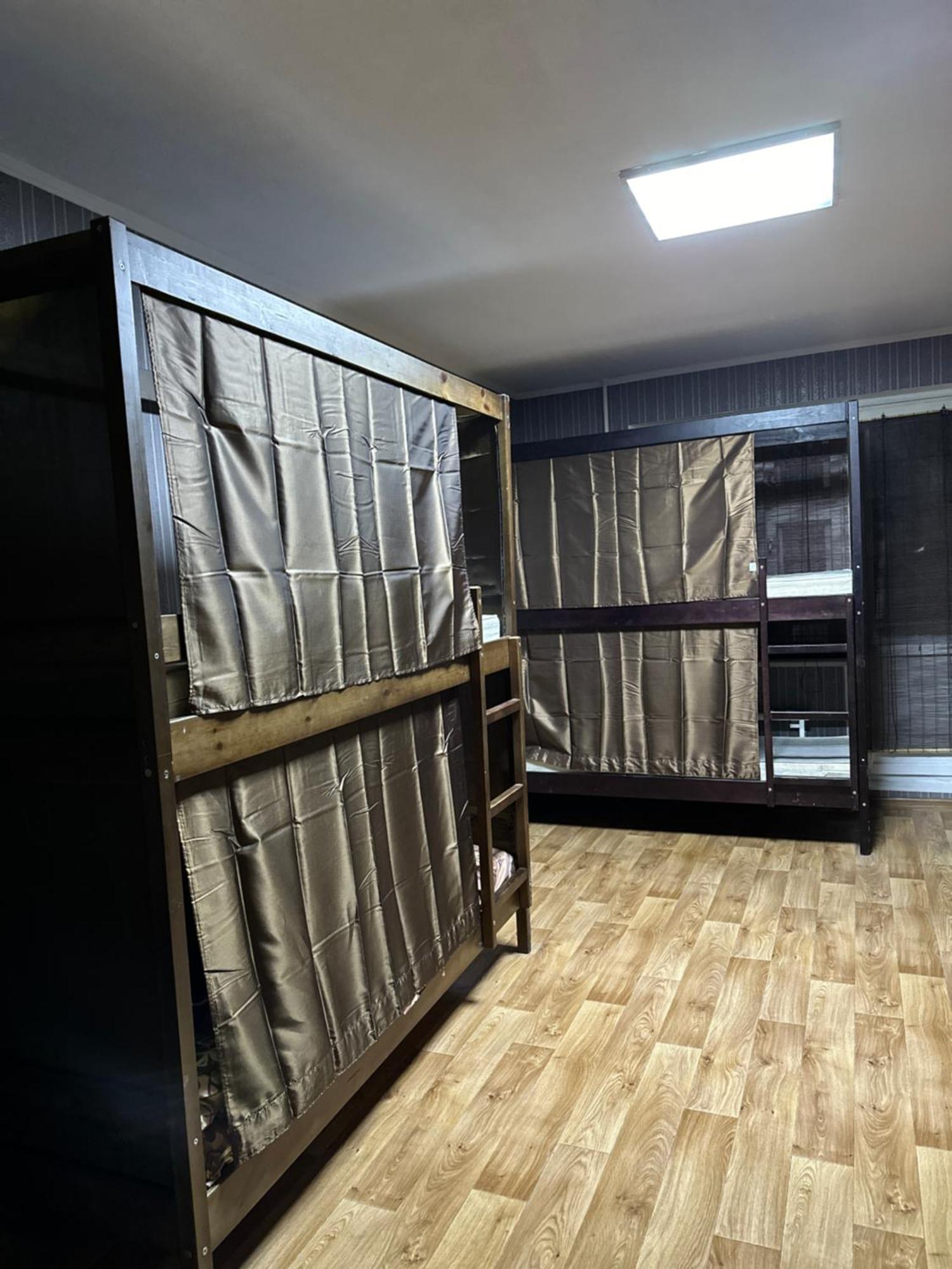 Ararat-Poznyaki Hostel Kyjev Exteriér fotografie