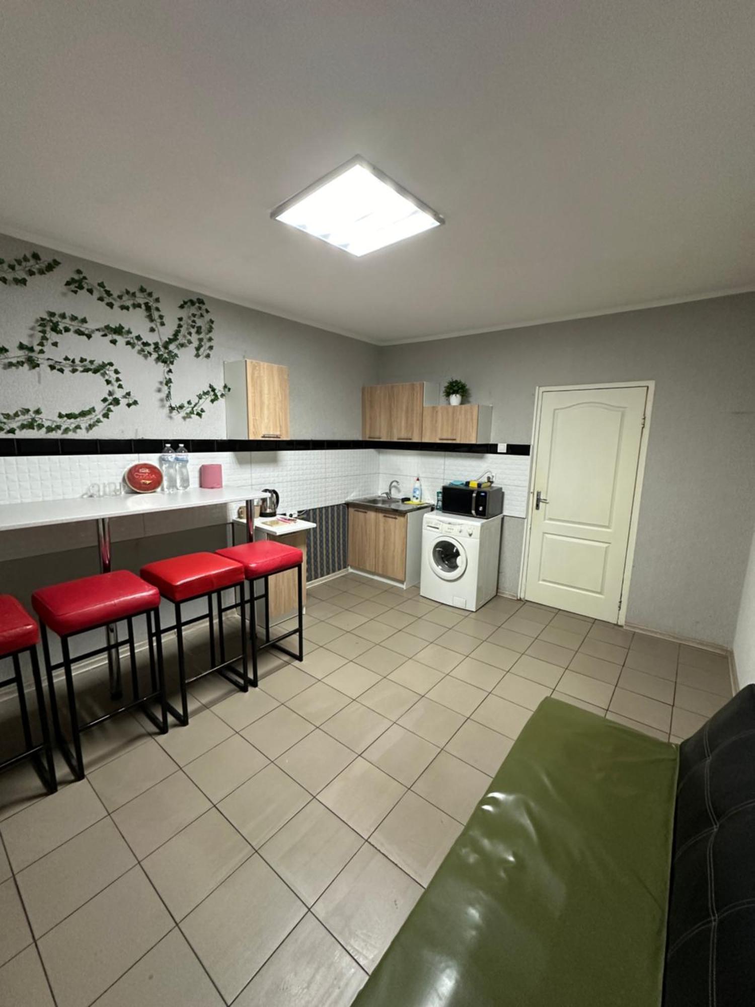 Ararat-Poznyaki Hostel Kyjev Exteriér fotografie